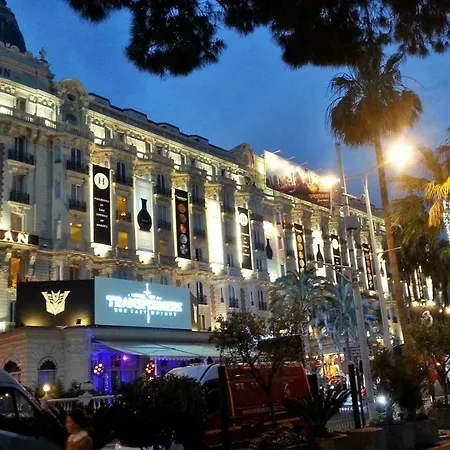 Events, Beach, Pool & Parking Appartamento *