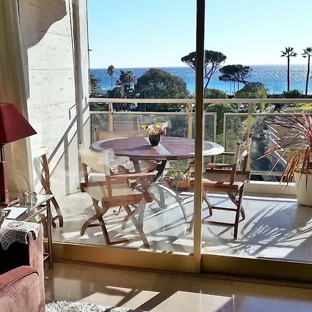 Sea Side Cannes